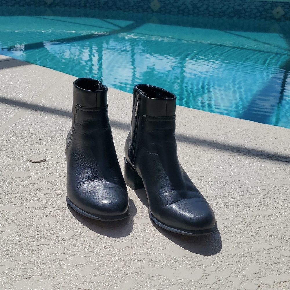 Vionic Black Ankle Boots